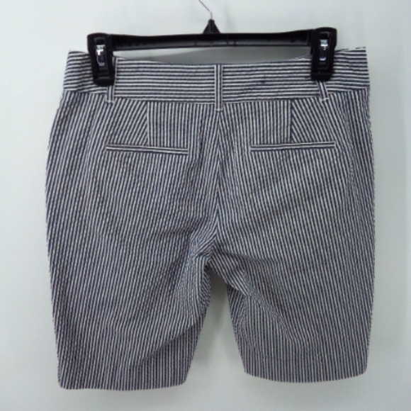 Ann Taylor Devin Fit Seersucker Shorts 2 Cotton Blend Pockets - Picture 3 of 8